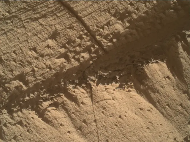Sol 4478: Mars Hand Lens Imager (MAHLI)
