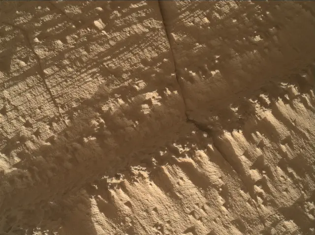 Sol 4478: Mars Hand Lens Imager (MAHLI)