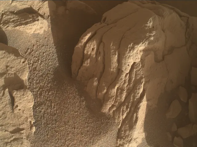 Sol 4481: Mars Hand Lens Imager (MAHLI)