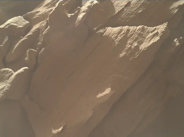 Sol 4483: Mars Hand Lens Imager (MAHLI)
