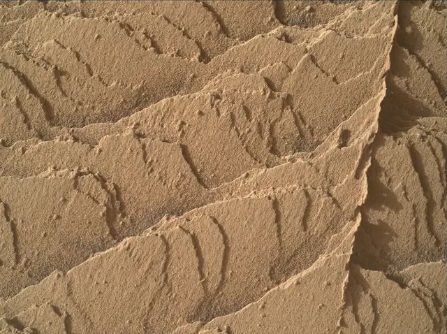 Sol 4487: Mars Hand Lens Imager (MAHLI)