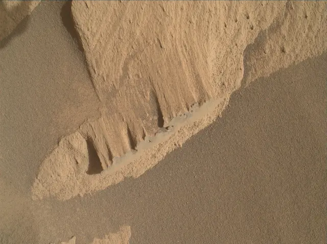 Sol 4489: Mars Hand Lens Imager (MAHLI)