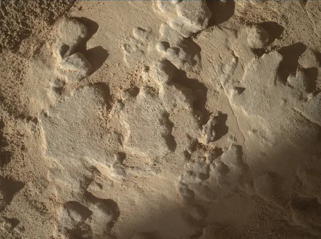 Sol 4658: Mars Hand Lens Imager (MAHLI)