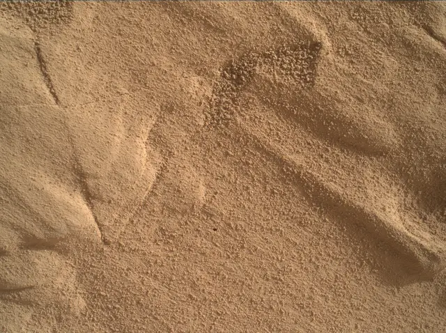Sol 4679: Mars Hand Lens Imager (MAHLI)