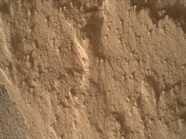 Sol 4915: Mars Hand Lens Imager (MAHLI)