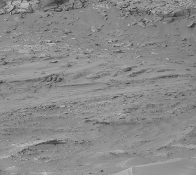 Sol 4935: Mast Camera (Mastcam)