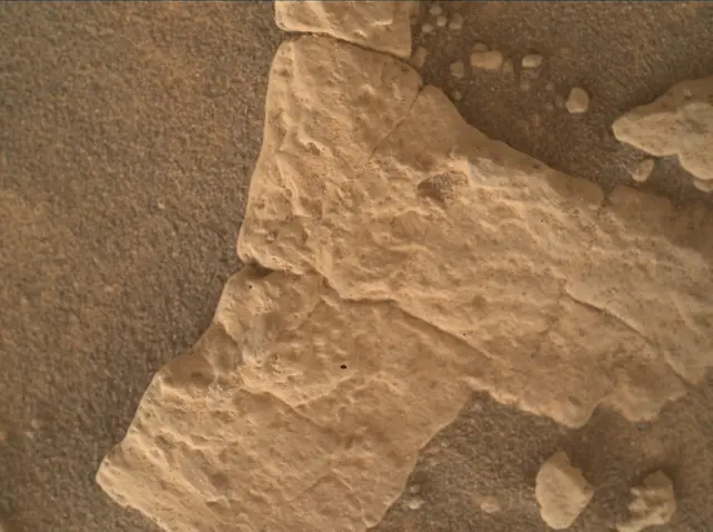 Sol 4938: Mars Hand Lens Imager (MAHLI)