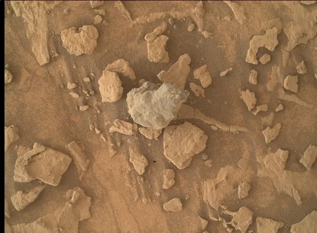 Sol 4938: Mars Hand Lens Imager (MAHLI)