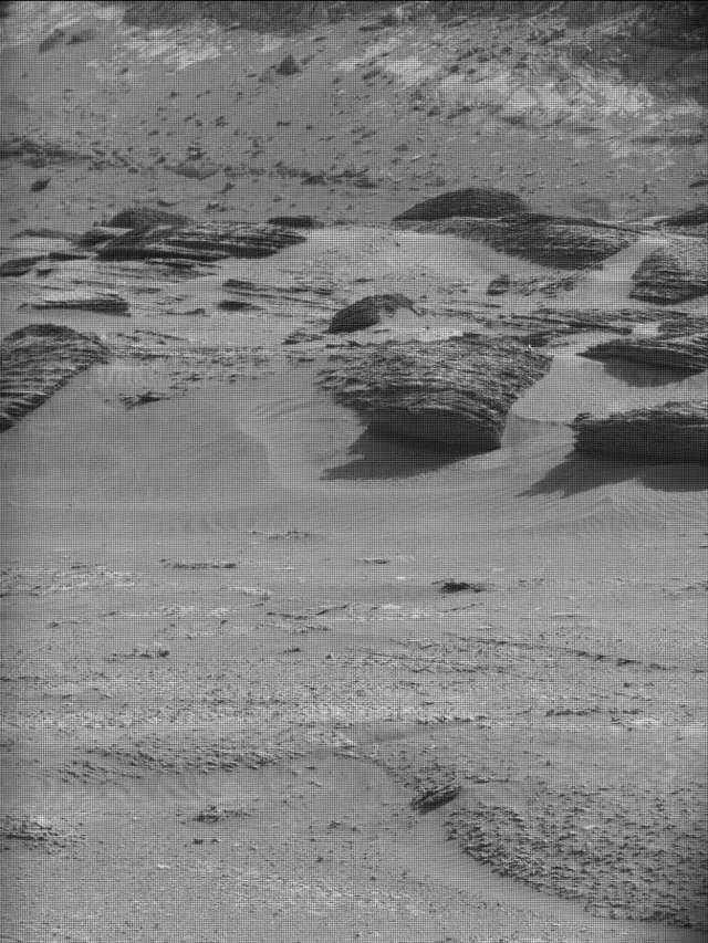 Sol 4942: Mast Camera (Mastcam)