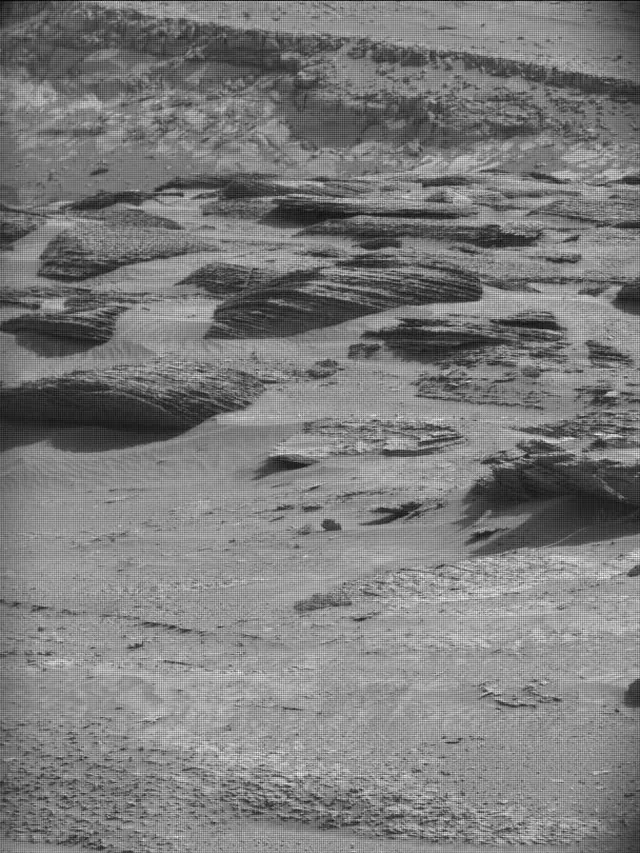 Sol 4942: Mast Camera (Mastcam)