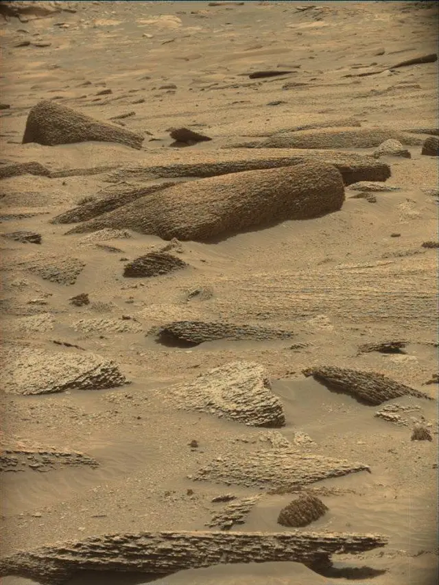 Sol 4942: Mast Camera (Mastcam)