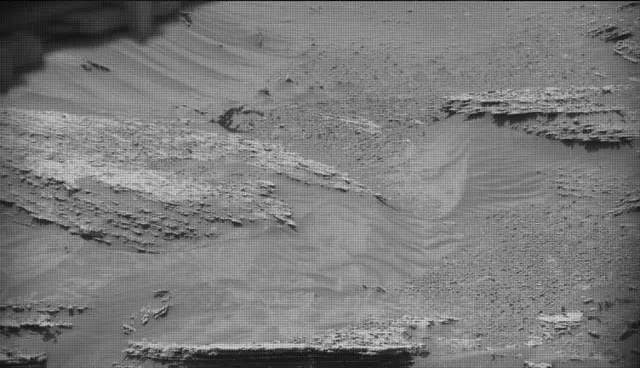 Sol 4944: Mast Camera (Mastcam)