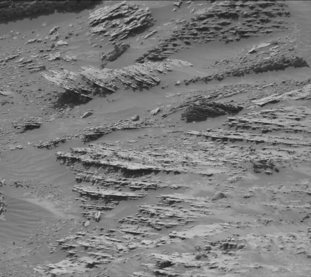 Sol 4944: Mast Camera (Mastcam)