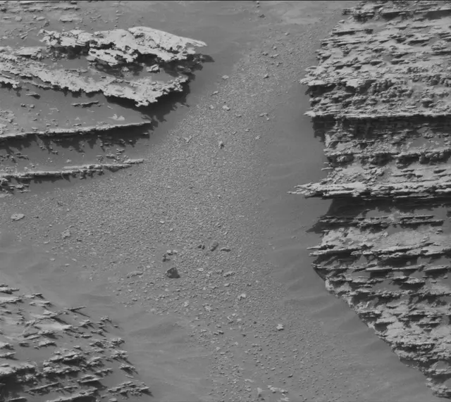 Sol 4944: Mast Camera (Mastcam)