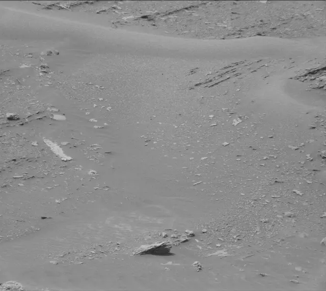 Sol 4944: Mast Camera (Mastcam)