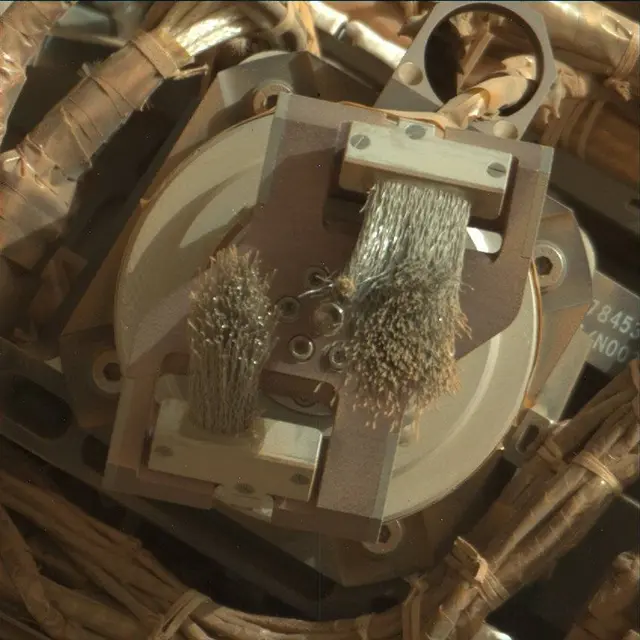 Sol 4944: Mast Camera (Mastcam)