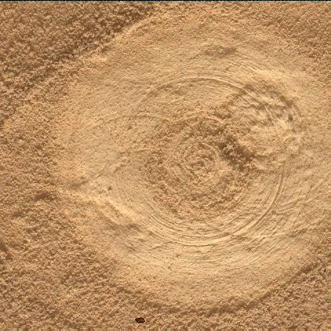 Sol 4944: Mars Hand Lens Imager (MAHLI)