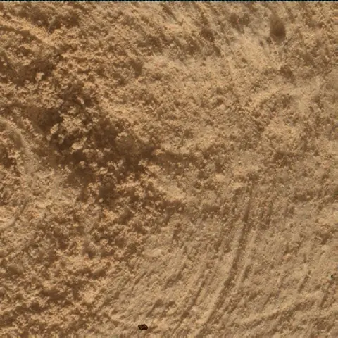 Sol 4944: Mars Hand Lens Imager (MAHLI)