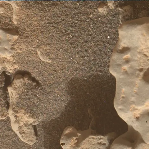 Sol 4944: Mars Hand Lens Imager (MAHLI)