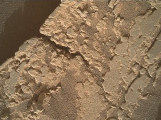 Sol 4944: Mars Hand Lens Imager (MAHLI)