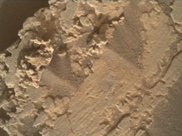 Sol 4944: Mars Hand Lens Imager (MAHLI)