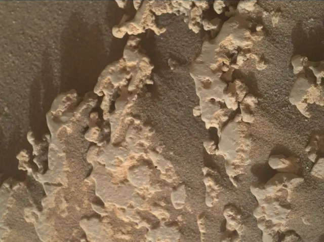 Sol 4944: Mars Hand Lens Imager (MAHLI)