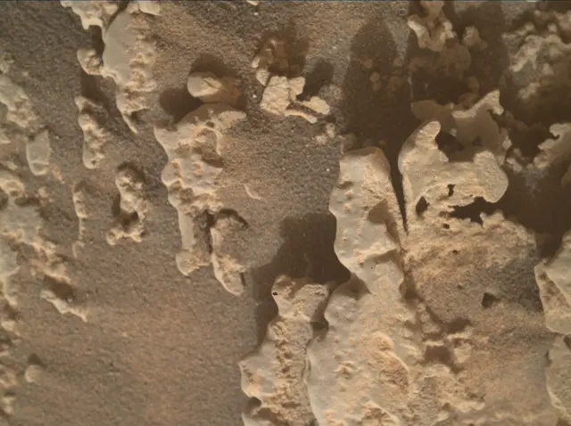 Sol 4944: Mars Hand Lens Imager (MAHLI)