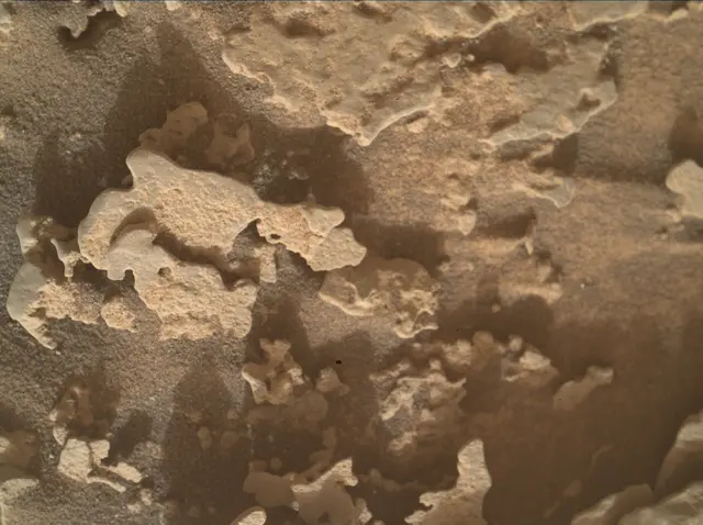 Sol 4944: Mars Hand Lens Imager (MAHLI)