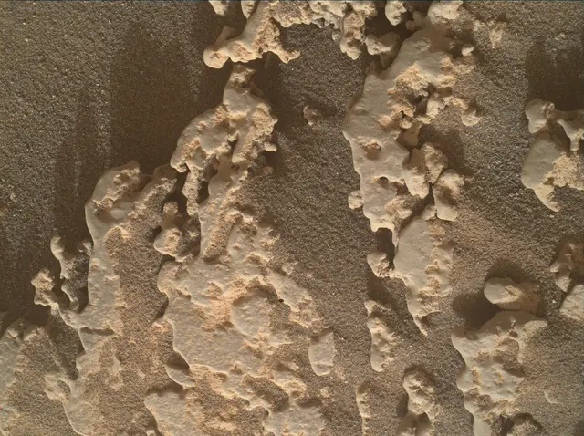 Sol 4946: Mars Hand Lens Imager (MAHLI)