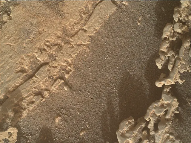 Sol 4946: Mars Hand Lens Imager (MAHLI)