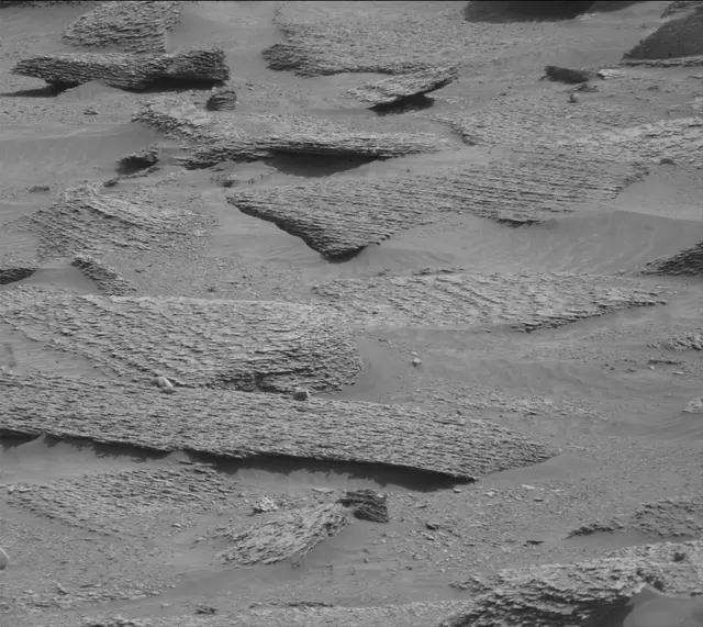 Sol 4947: Mast Camera (Mastcam)