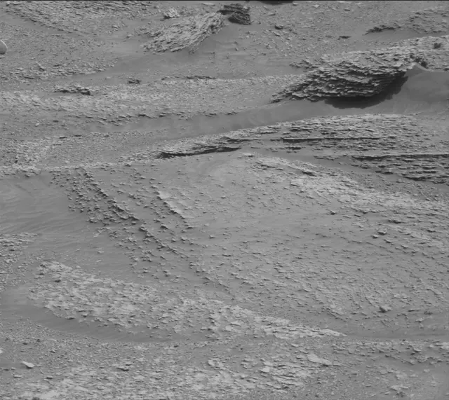 Sol 4947: Mast Camera (Mastcam)