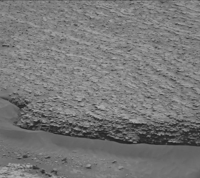 Sol 4947: Mast Camera (Mastcam)
