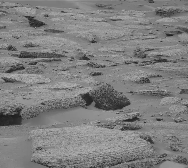 Sol 4947: Mast Camera (Mastcam)