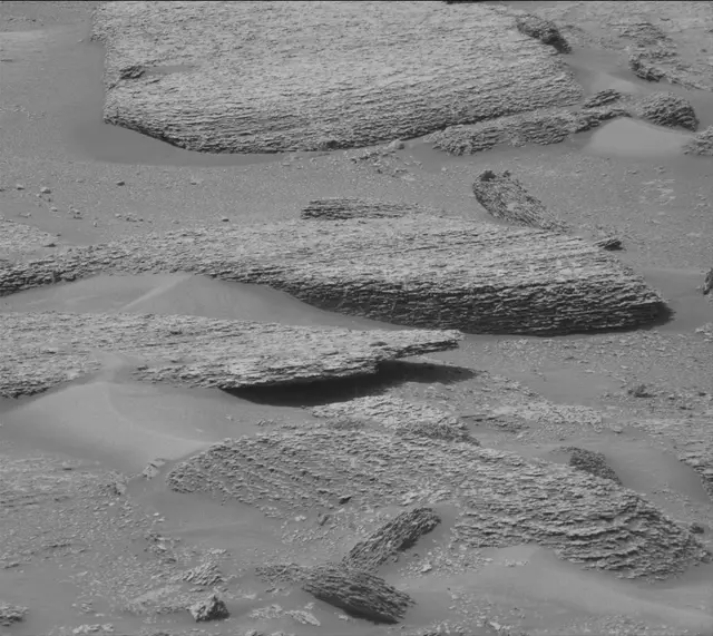 Sol 4947: Mast Camera (Mastcam)