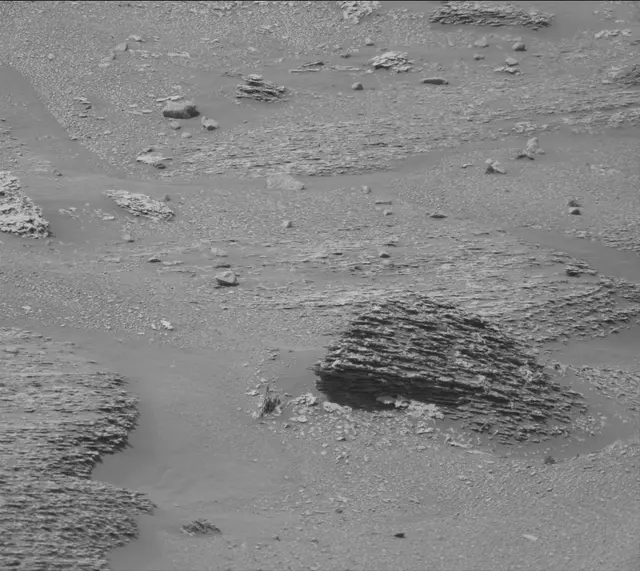 Sol 4947: Mast Camera (Mastcam)