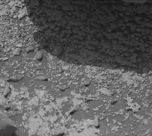 Sol 4947: Mast Camera (Mastcam)