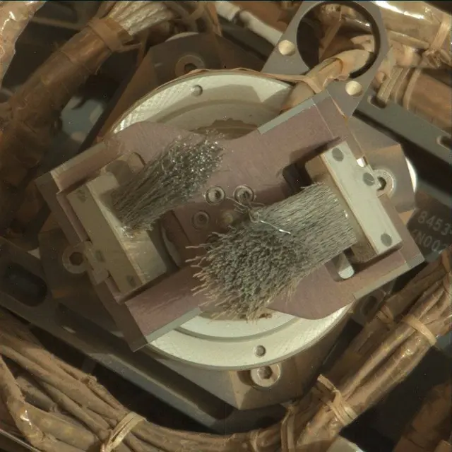 Sol 4947: Mast Camera (Mastcam)