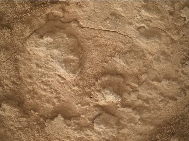 Sol 4947: Mars Hand Lens Imager (MAHLI)