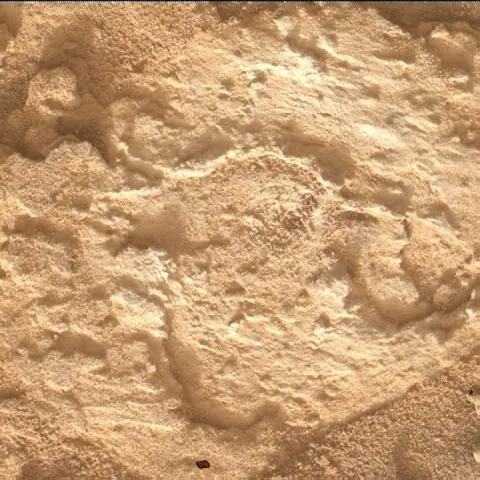 Sol 4947: Mars Hand Lens Imager (MAHLI)