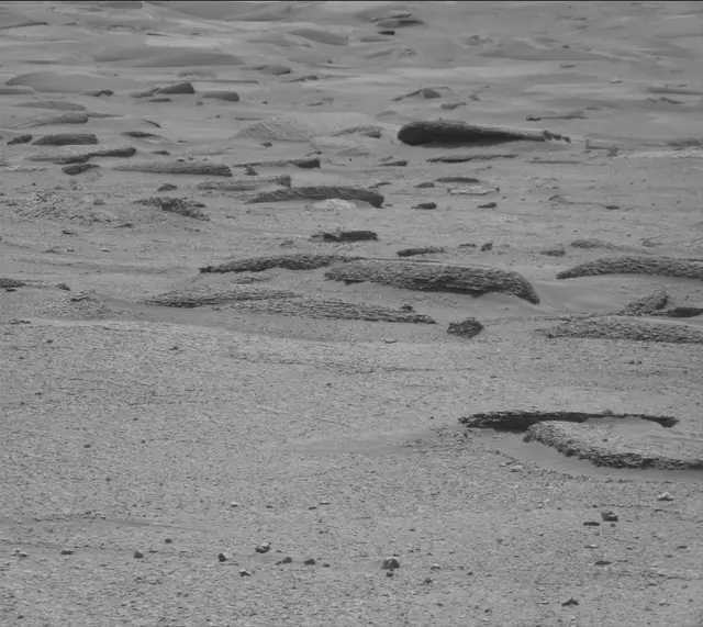 Sol 4949: Mast Camera (Mastcam)
