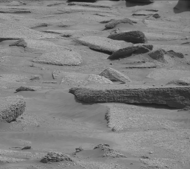 Sol 4949: Mast Camera (Mastcam)
