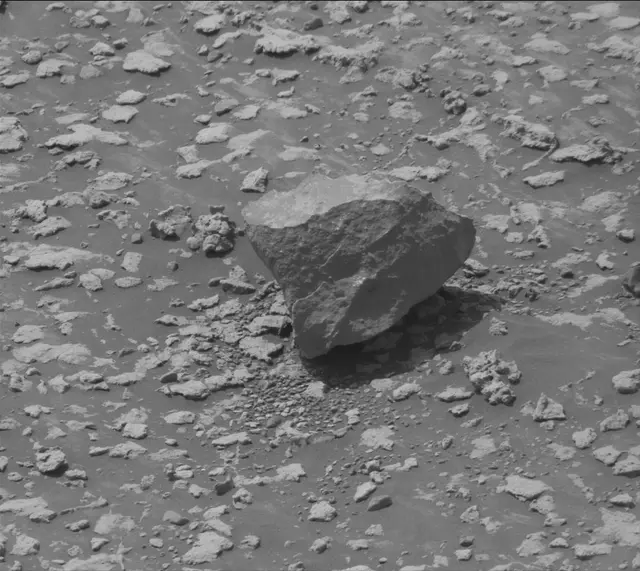 Sol 4949: Mast Camera (Mastcam)