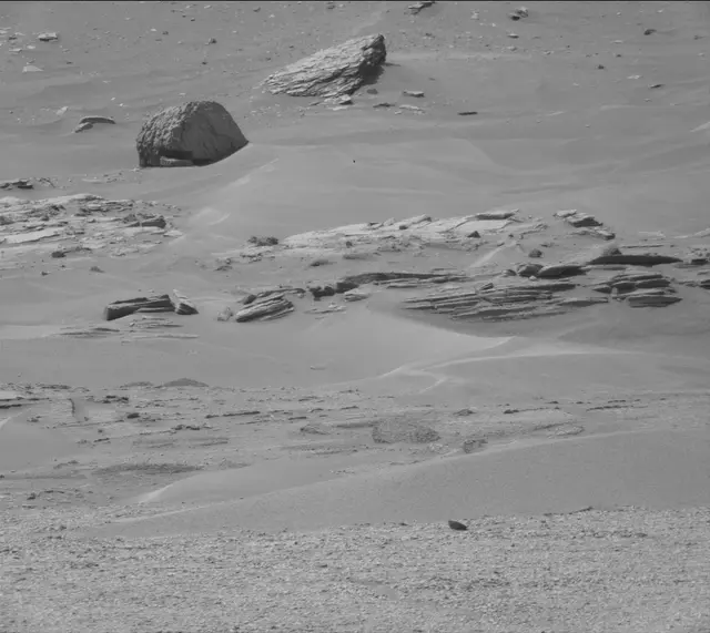 Sol 4949: Mast Camera (Mastcam)