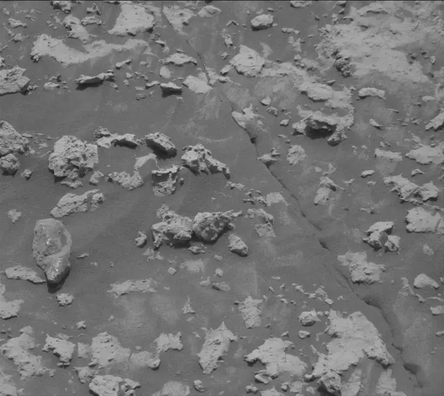 Sol 4949: Mast Camera (Mastcam)
