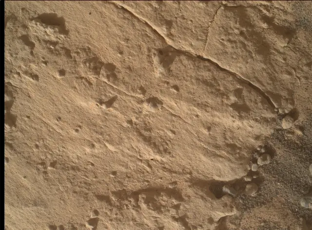 Sol 4949: Mars Hand Lens Imager (MAHLI)