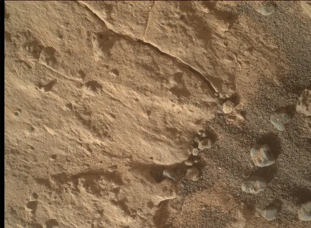 Sol 4949: Mars Hand Lens Imager (MAHLI)