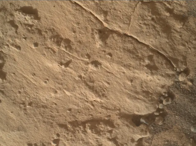 Sol 4949: Mars Hand Lens Imager (MAHLI)