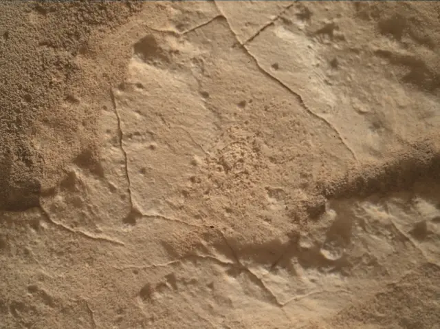 Sol 4949: Mars Hand Lens Imager (MAHLI)