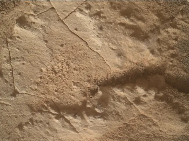 Sol 4949: Mars Hand Lens Imager (MAHLI)